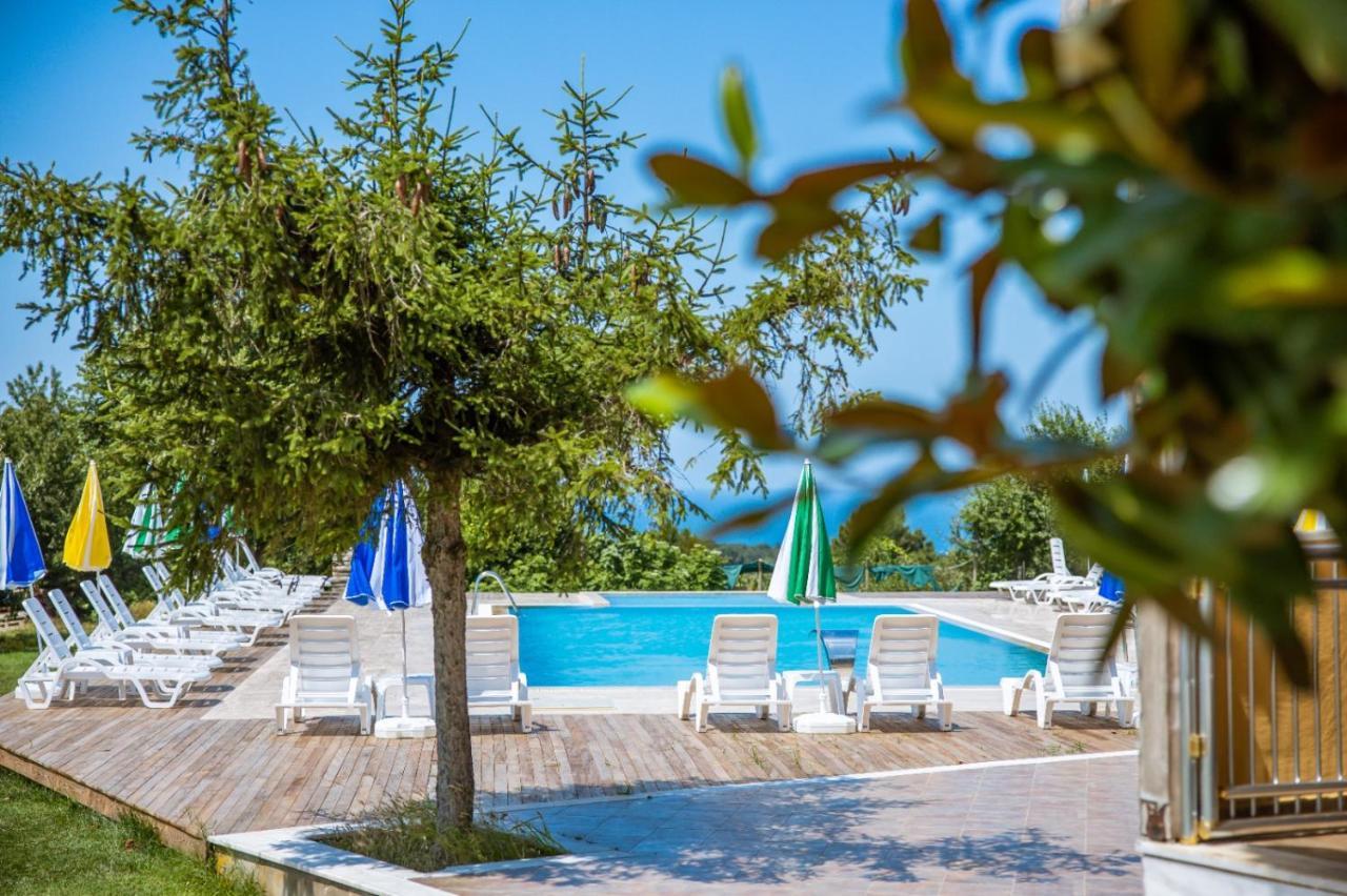 Agva Teras Garden Hotel & Bungalow Buitenkant foto
